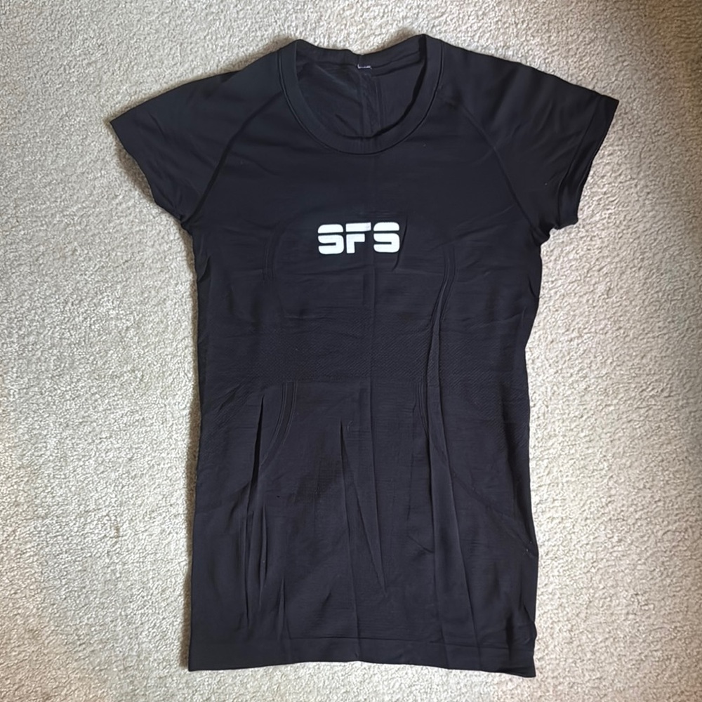 lululemon athletica swiftly tech short sleeve- hip length